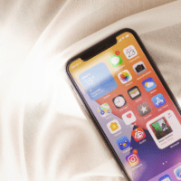 размытие экрана ios 17. размытие экрана ios 17. блюр для скайпа. размытие экрана ios 17. сообщение айфон шаблон.