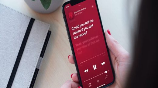 How to Get Live Lyrics Of a Song Playing Near You on iPhone